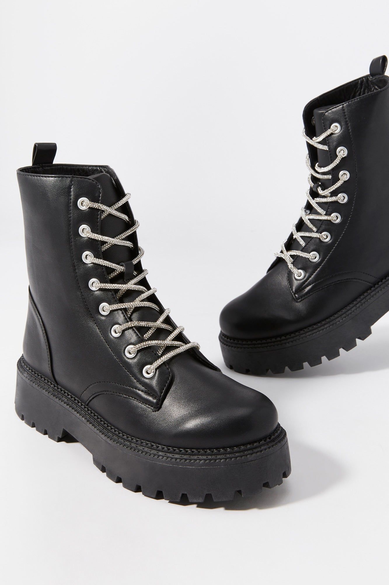 Bottes lacées en similicuir sold by Urban Planet product image thumbnail 4