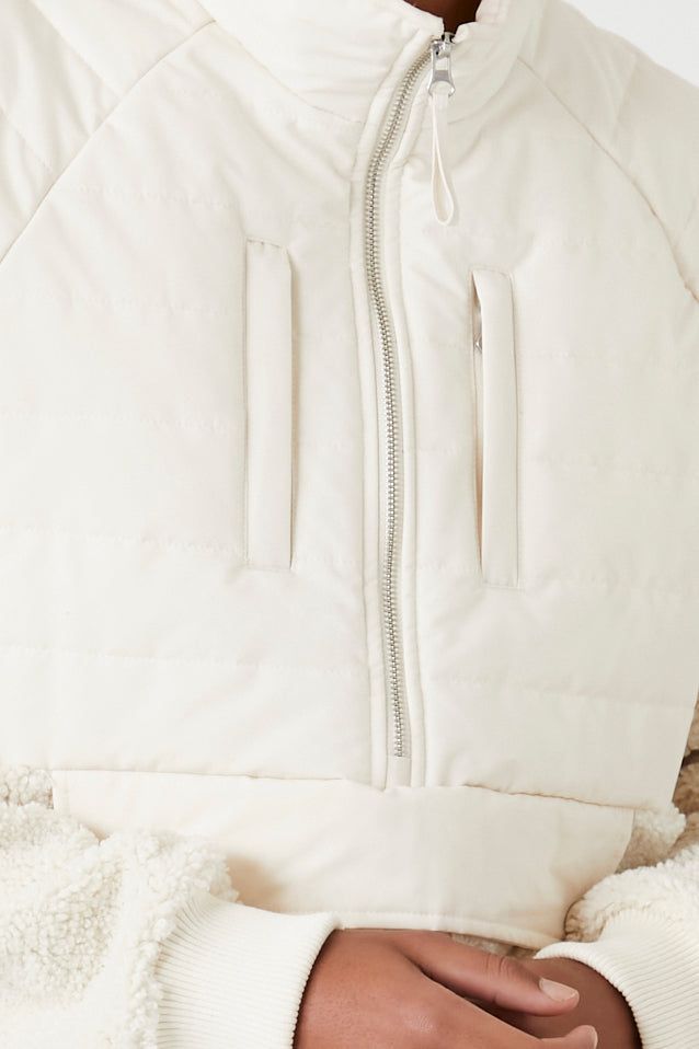 Blouson bouffant en Sherpa avec demi-fermeture à glissière sold by Urban Planet product image thumbnail 5