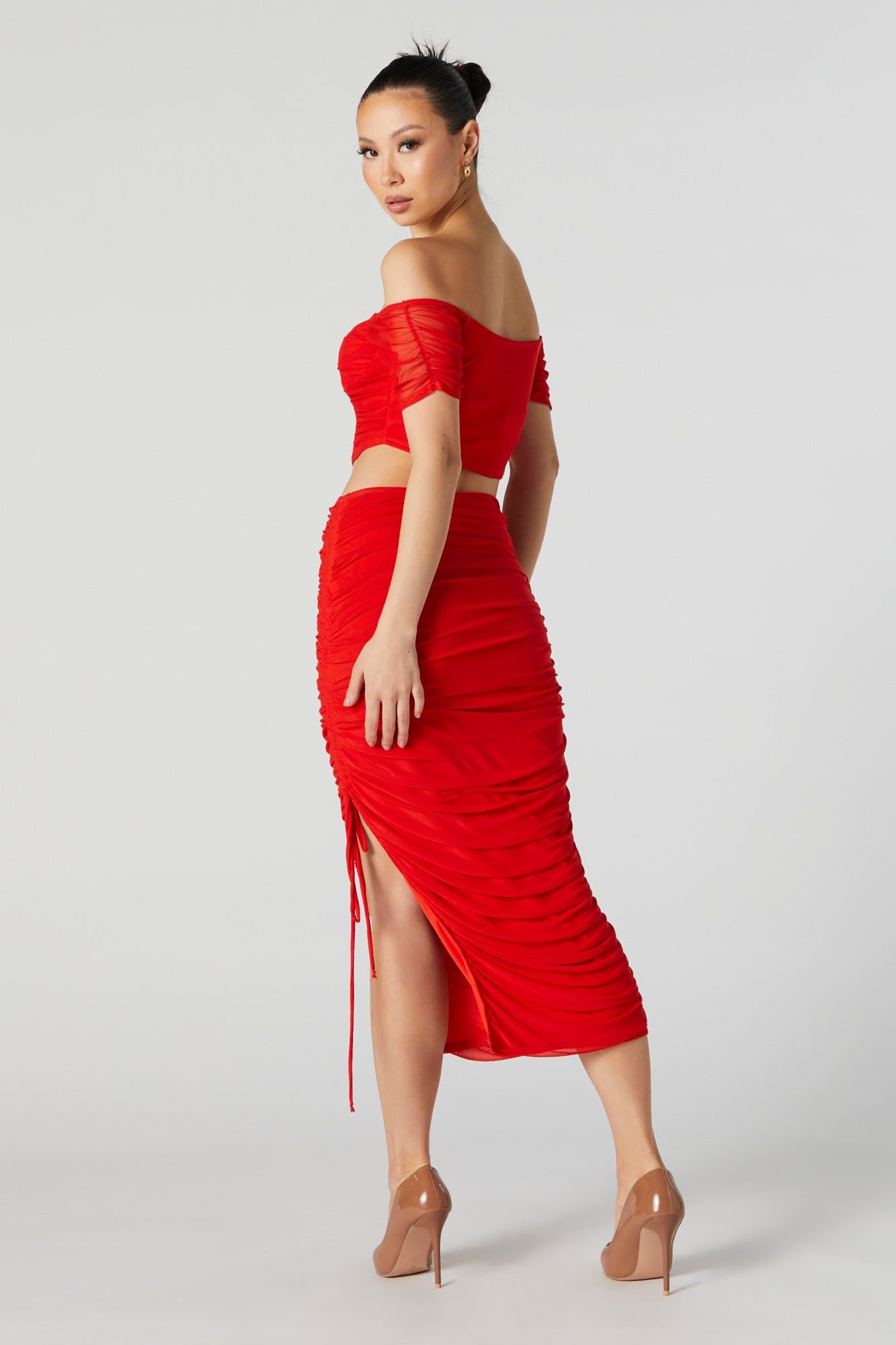 Jupe midi en filet ruché à taille coulissante sold by Urban Planet product image thumbnail 2