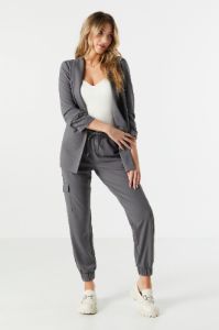 Blazer en crêpe avec manches écourtées sold by Urban Planet