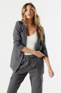 Blazer en crêpe avec manches écourtées sold by Urban Planet