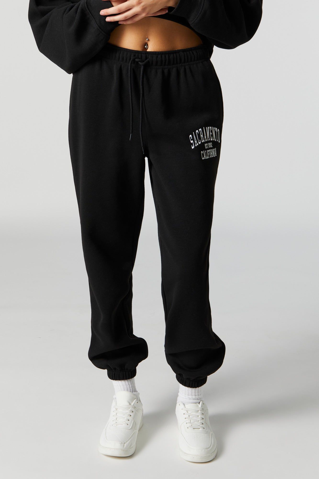 Jogger en molleton avec motif brodé Sacremento sold by Urban Planet product image thumbnail 2