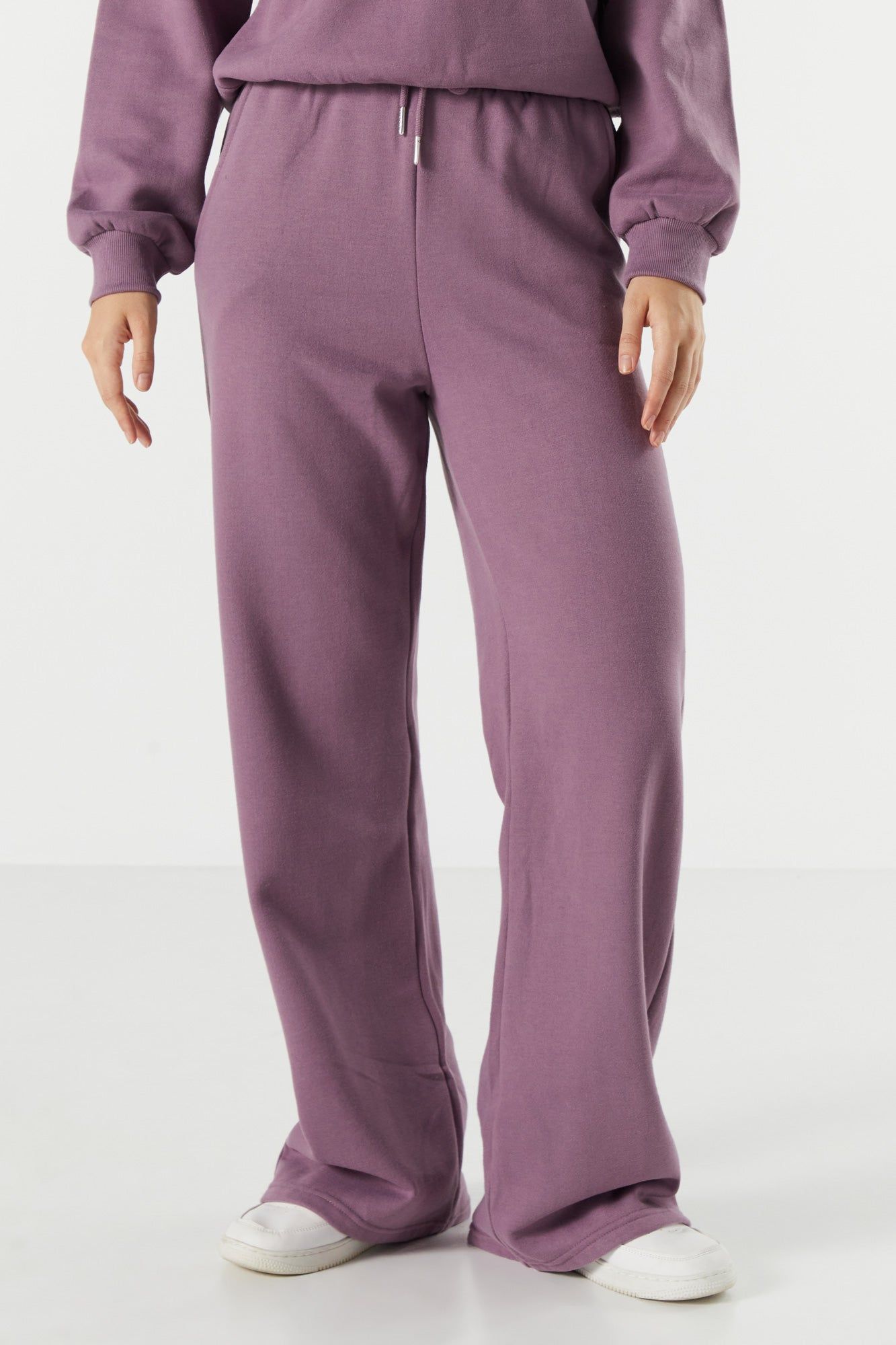 Pantalon à jambe large en molleton sold by Urban Planet product image thumbnail 16