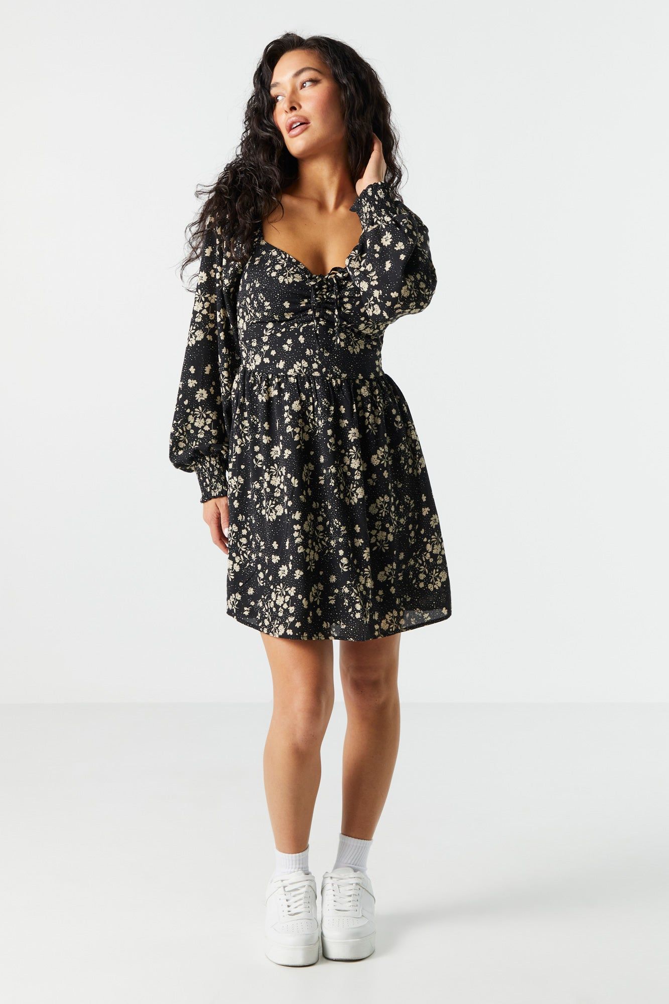 Robe de style laitière smockée noir à manches longues sold by Urban Planet product image thumbnail 3