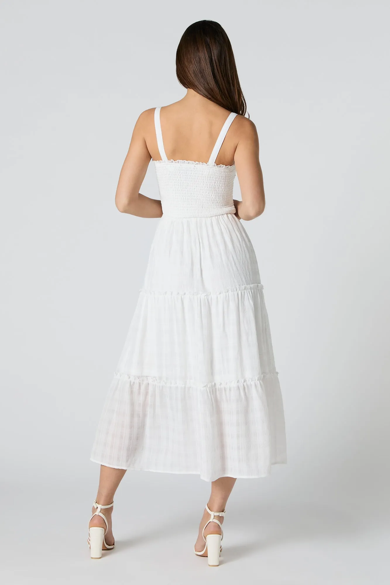 Robe maxi volantée smockée texturée sold by Urban Planet product image thumbnail 5