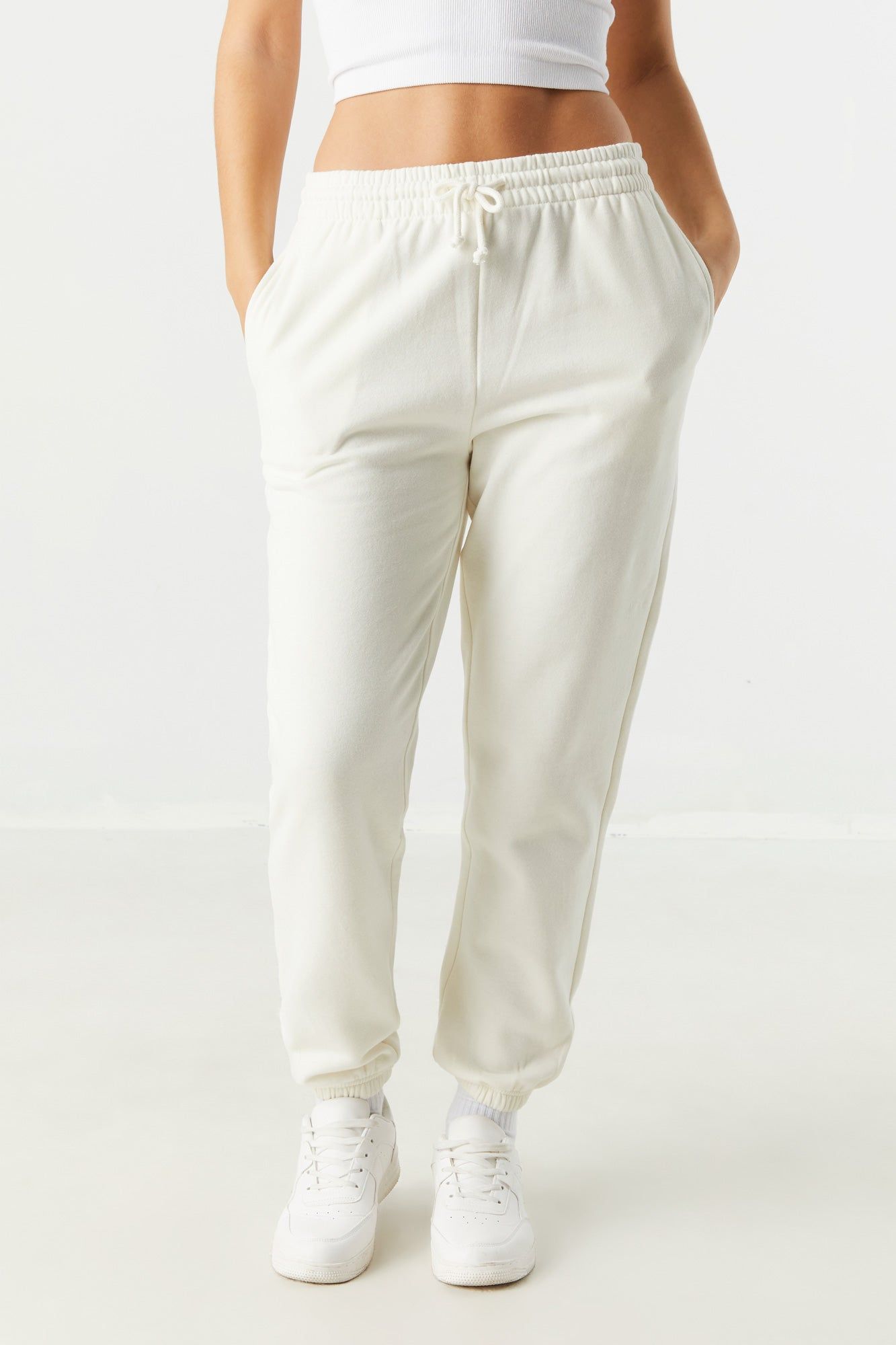Pantalon de jogging à taille haute en molleton uni sold by Urban Planet product image thumbnail 5