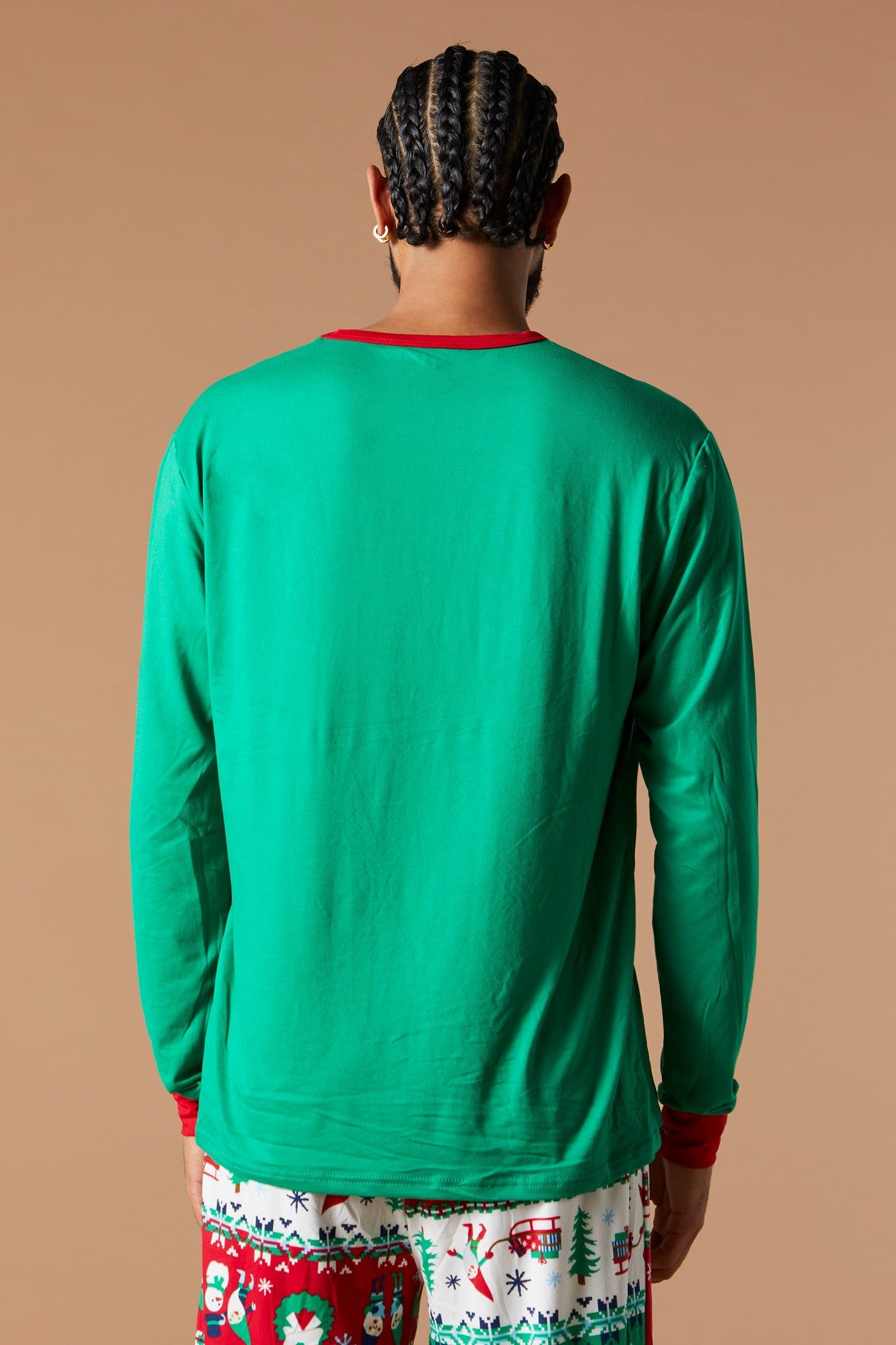 Ensemble pyjama Pyjamas de famille à imprimé Gnome de Noël sold by Urban Planet product image thumbnail 3