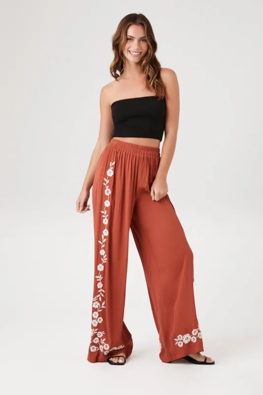 Pantalon à jambe large avec motif brodé floral sold by Urban Planet