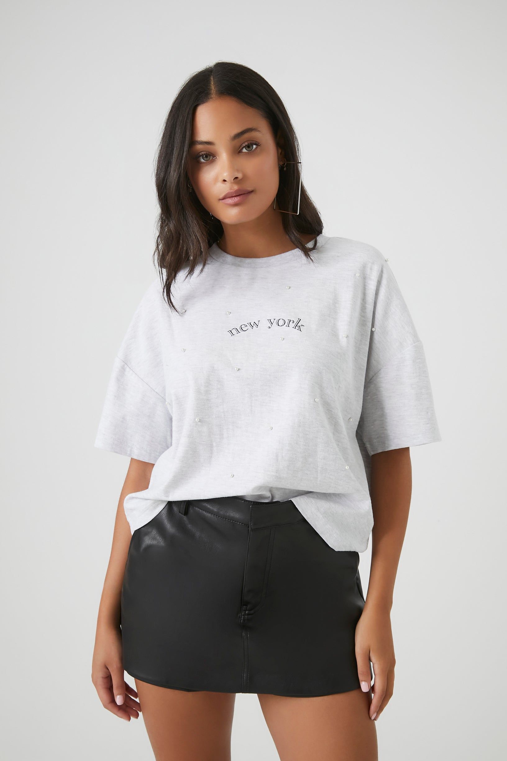 T-shirt à imprimé perlé New York sold by Urban Planet