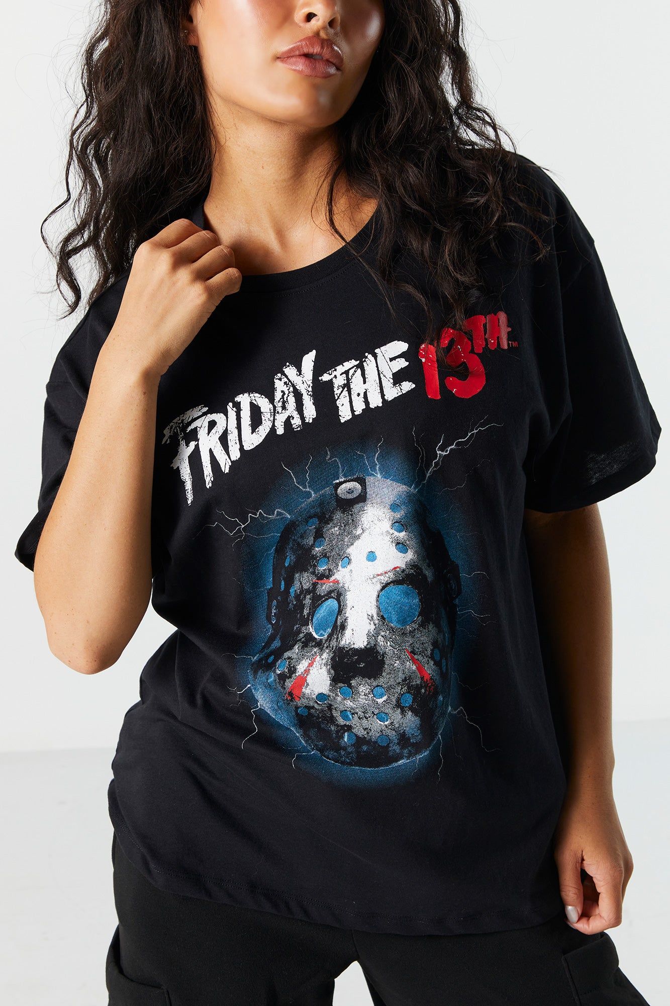 T-shirt de coupe garçonne à imprimé Friday the 13th sold by Urban Planet product image thumbnail 2