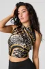 Écharpe en satin avec imprimé de chaînes et motif guépard sold by Urban Planet