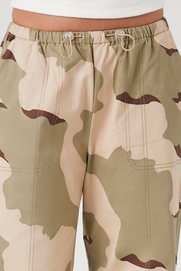 Jogger avec taille coulissante à barillet et motif camouflage sold by Urban Planet product image thumbnail 4