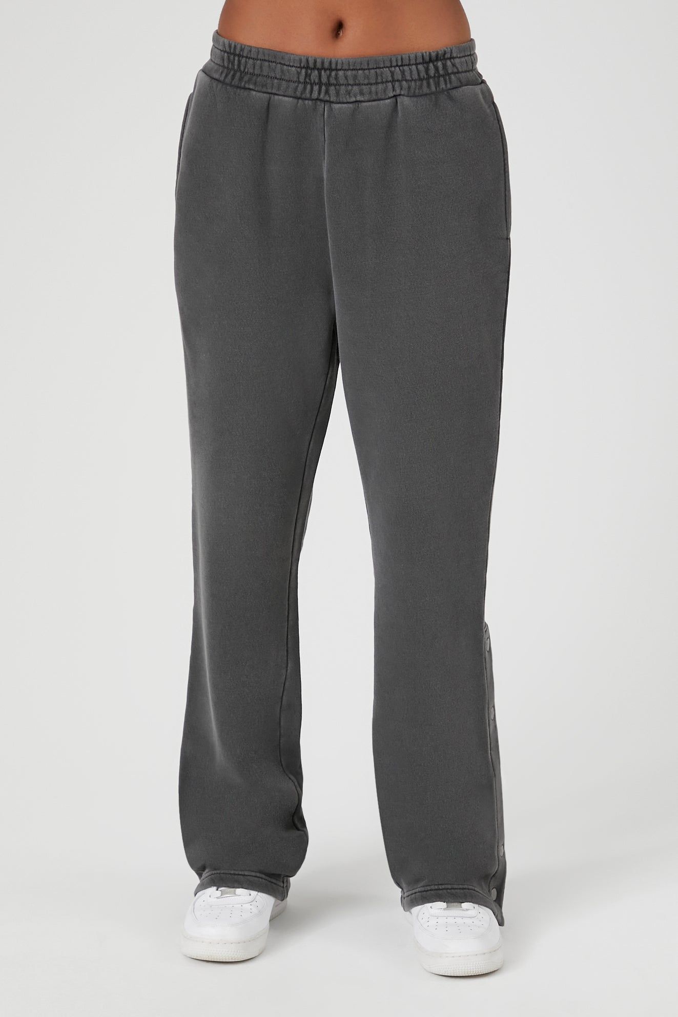 Pantalon d'entraînement en molleton délavé minéral sold by Urban Planet product image thumbnail 2