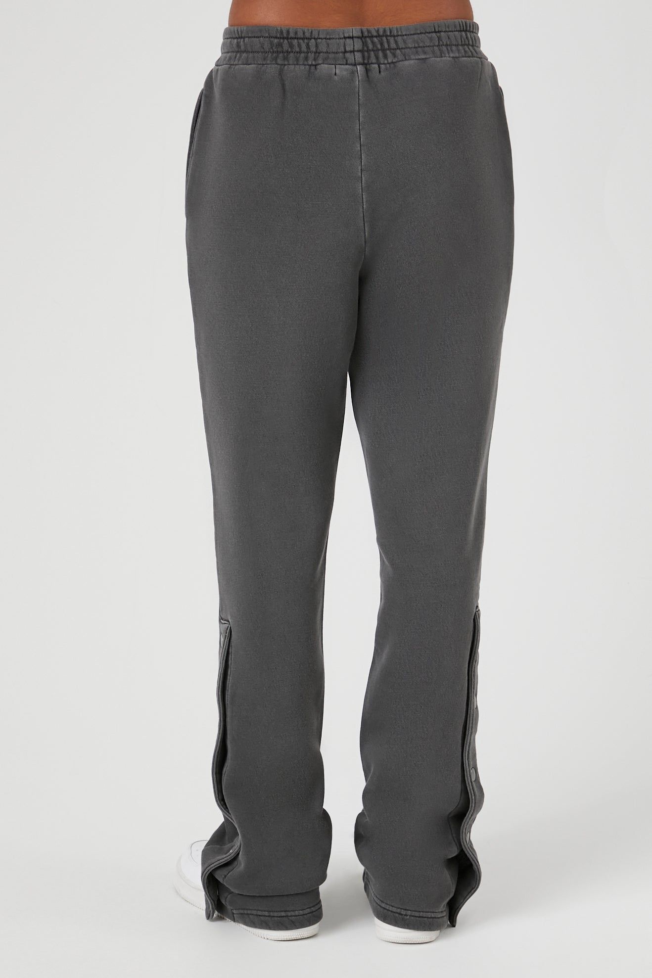 Pantalon d'entraînement en molleton délavé minéral sold by Urban Planet product image thumbnail 4
