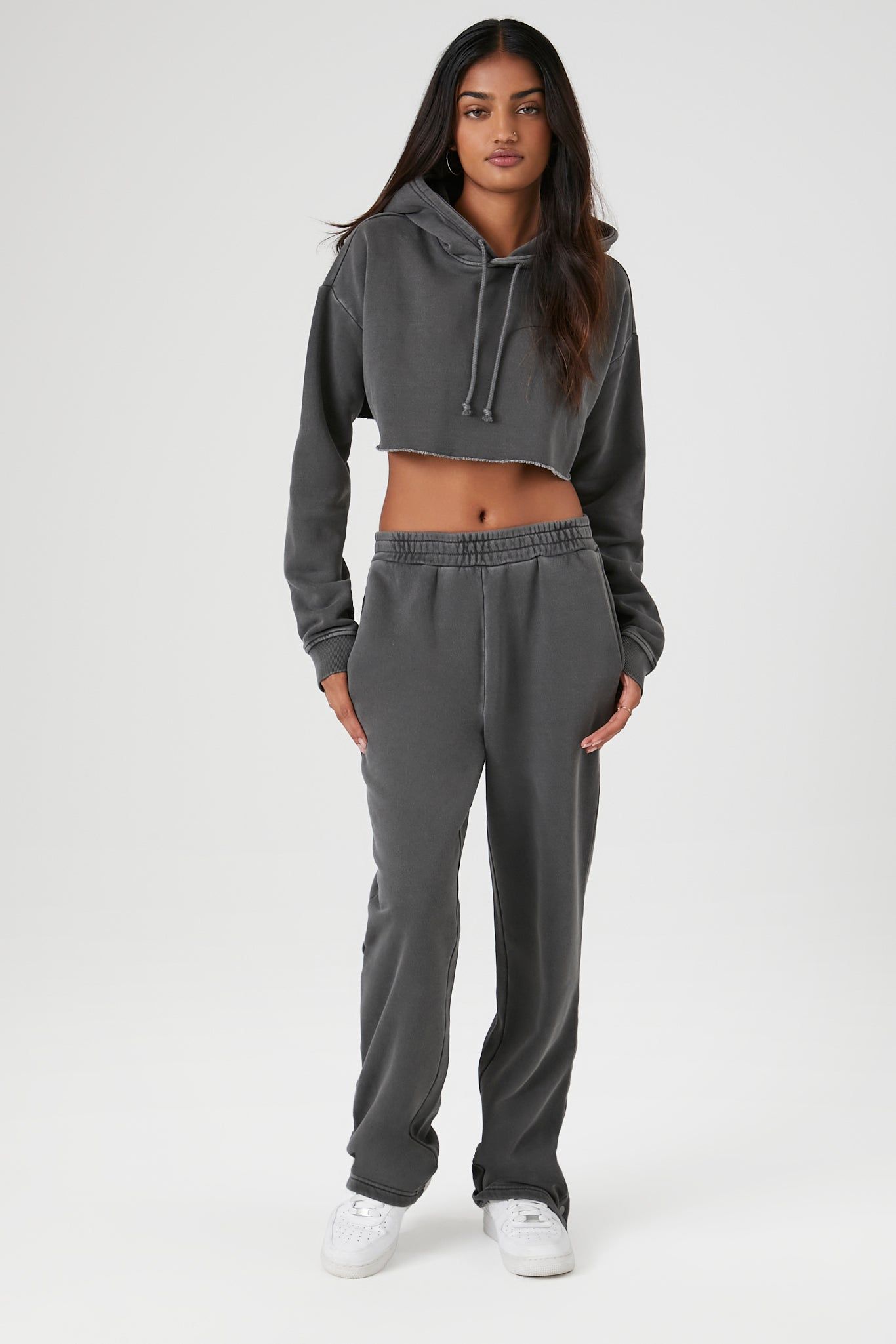 Pantalon d'entraînement en molleton délavé minéral sold by Urban Planet