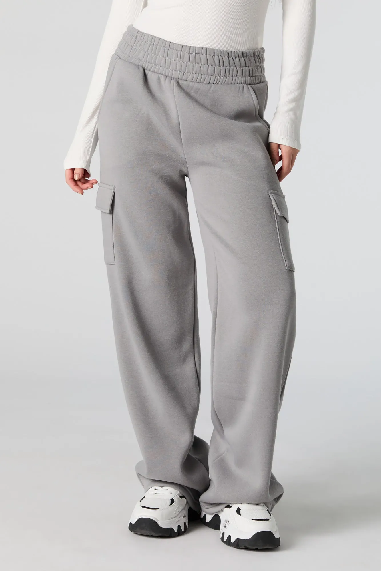 Pantalon d'entraînement cargo à jambe large en molleton sold by Urban Planet product image thumbnail 5