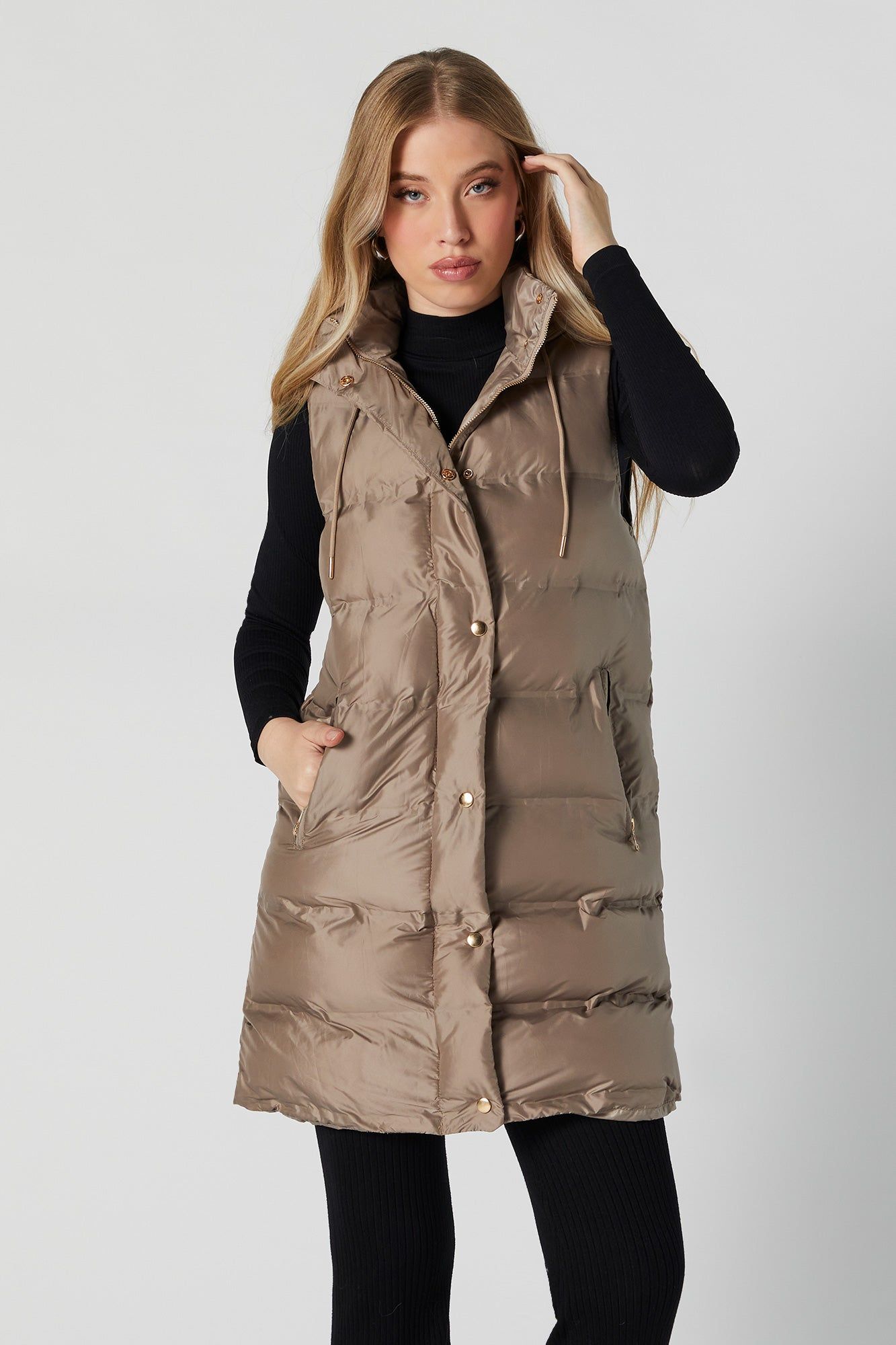 Veste bouffante longue sold by Urban Planet