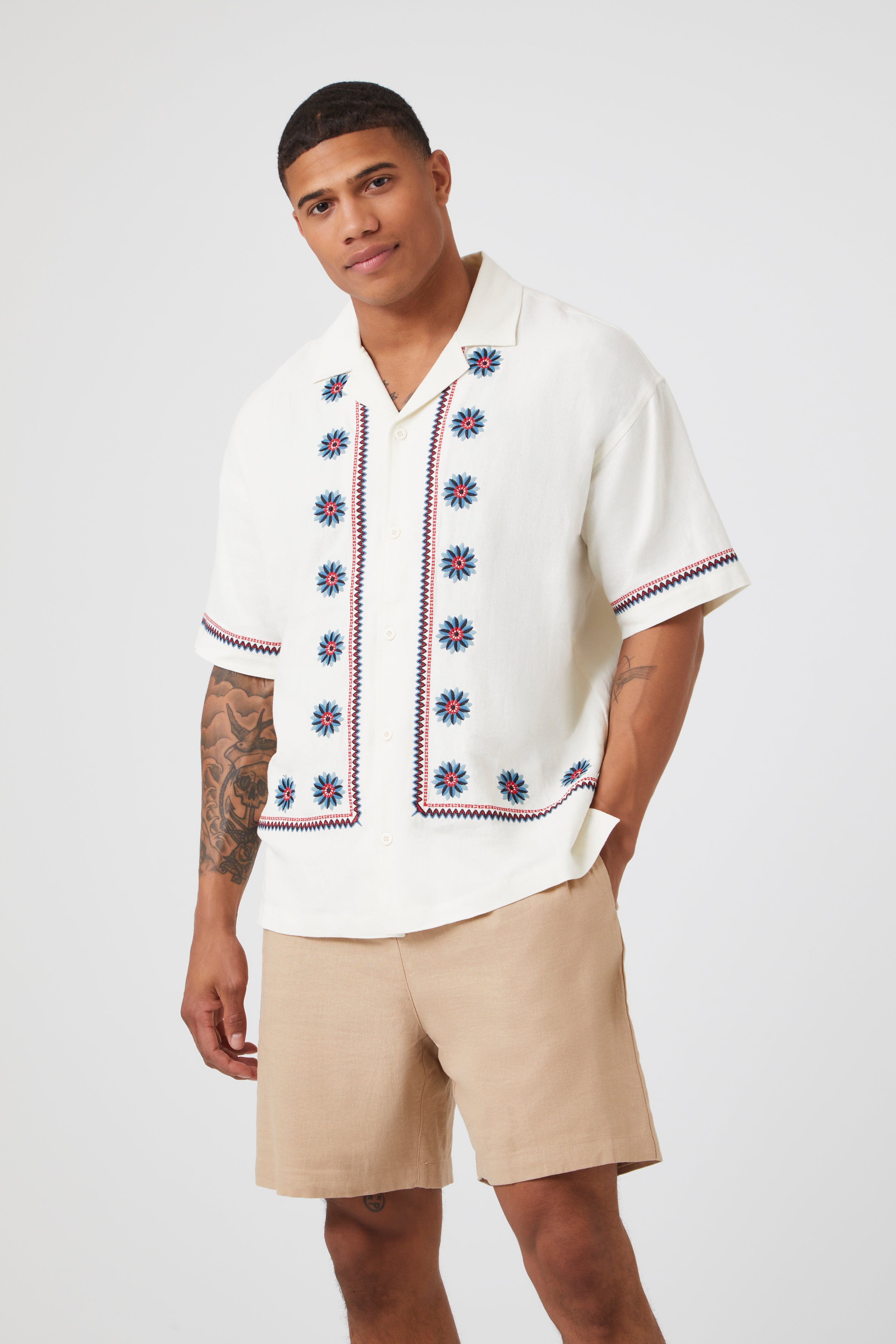 Haut boutonné avec motif floral brodé sold by Urban Planet product image thumbnail 6