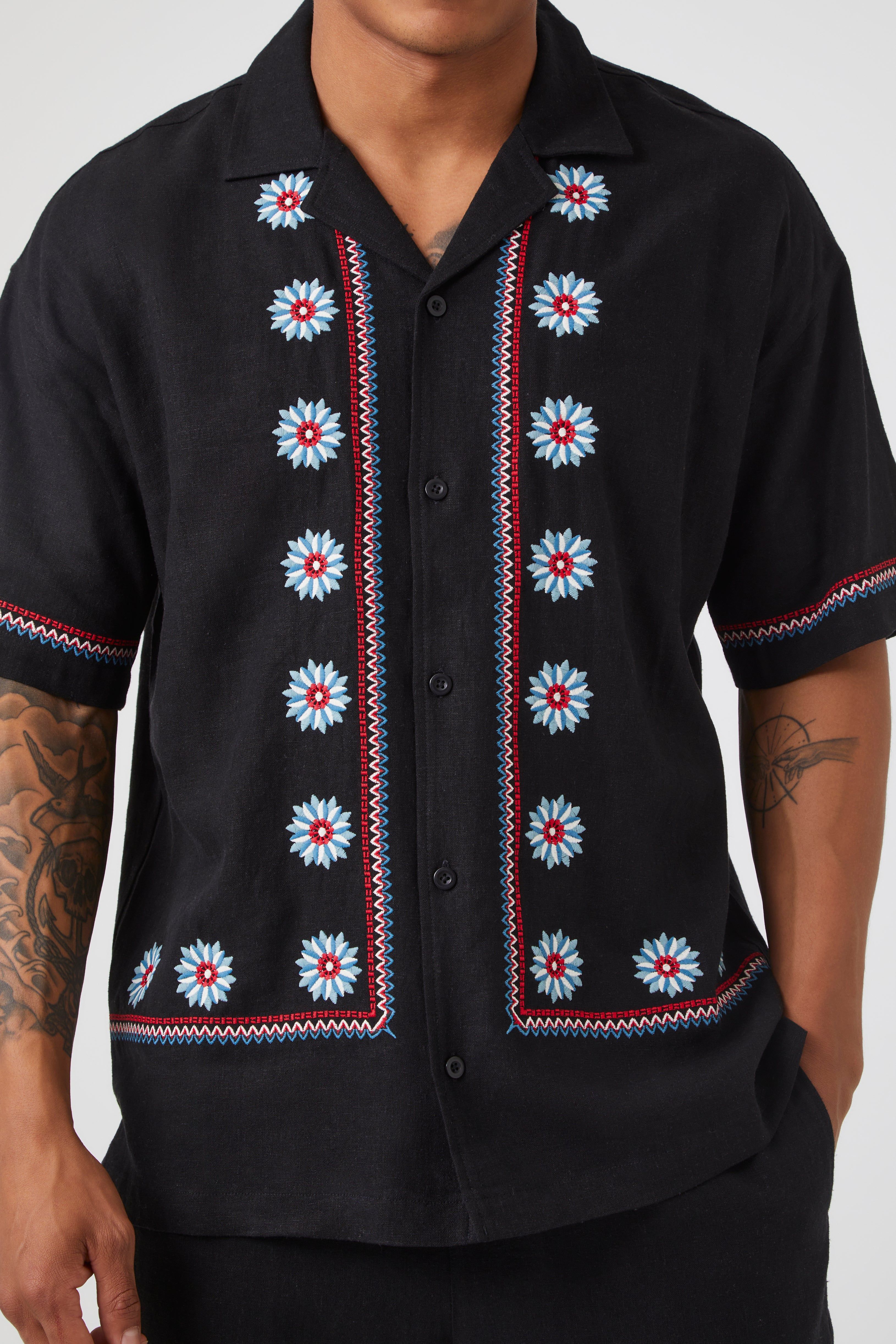 Haut boutonné avec motif floral brodé sold by Urban Planet product image thumbnail 5