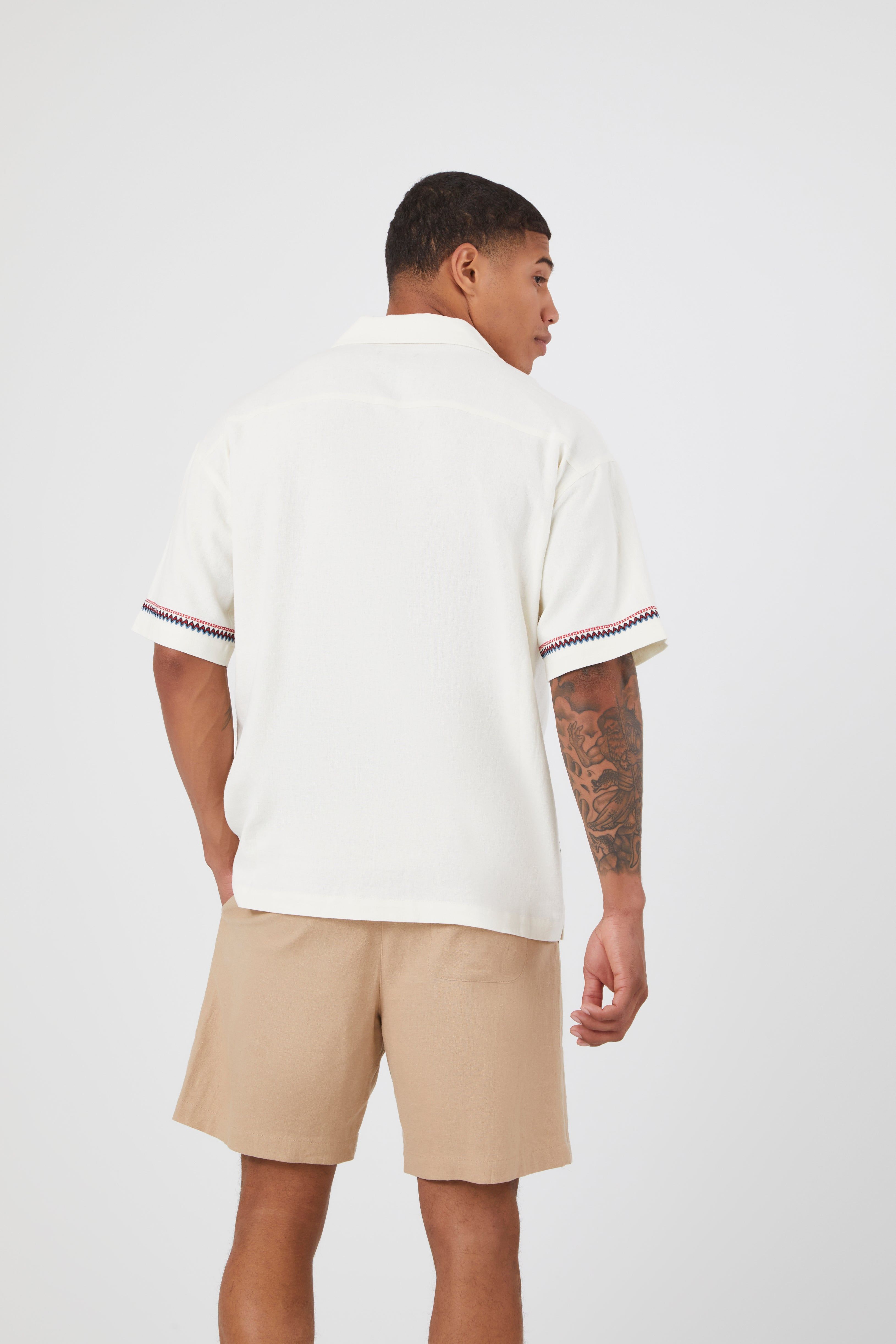 Haut boutonné avec motif floral brodé sold by Urban Planet product image thumbnail 7