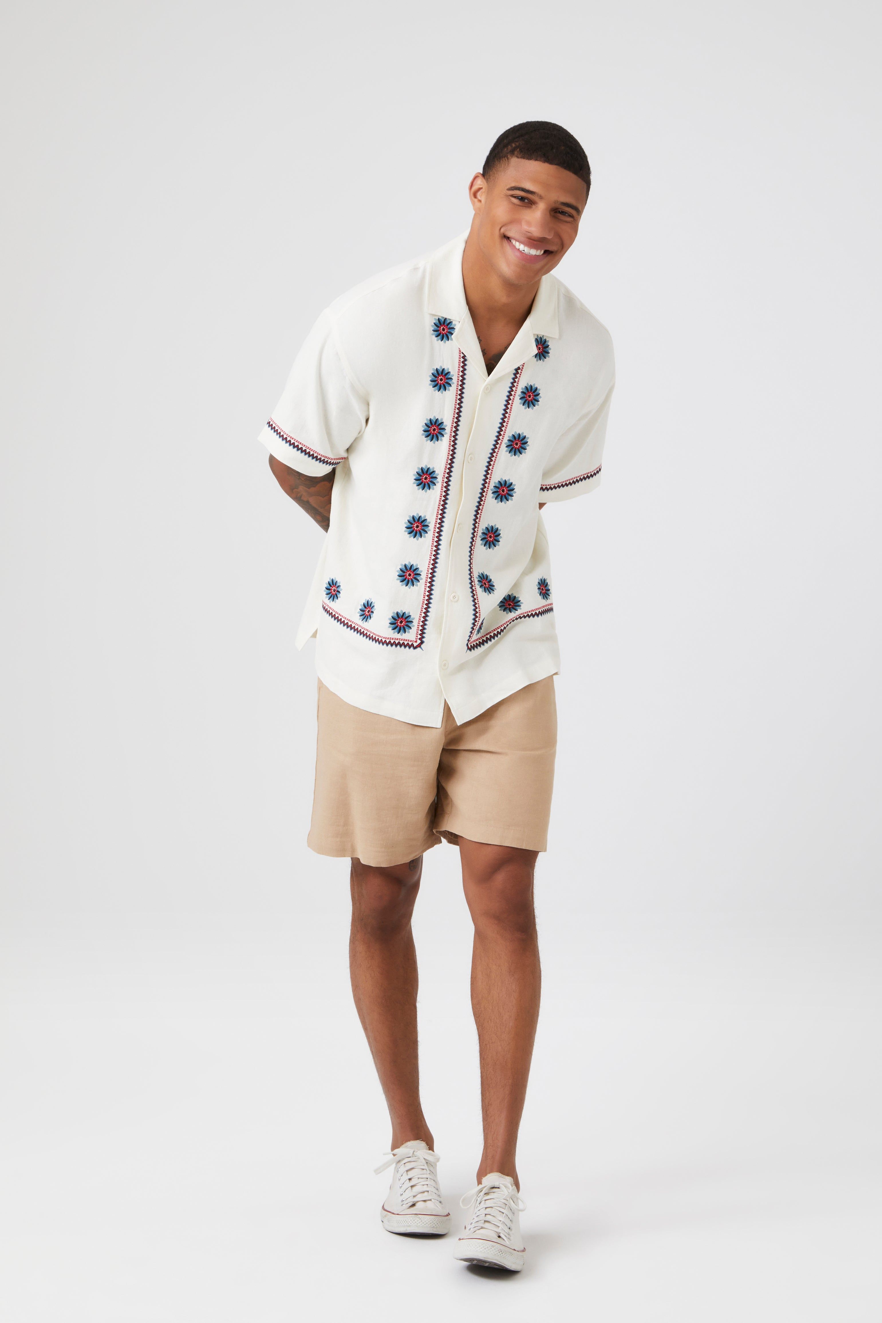 Haut boutonné avec motif floral brodé sold by Urban Planet product image thumbnail 9