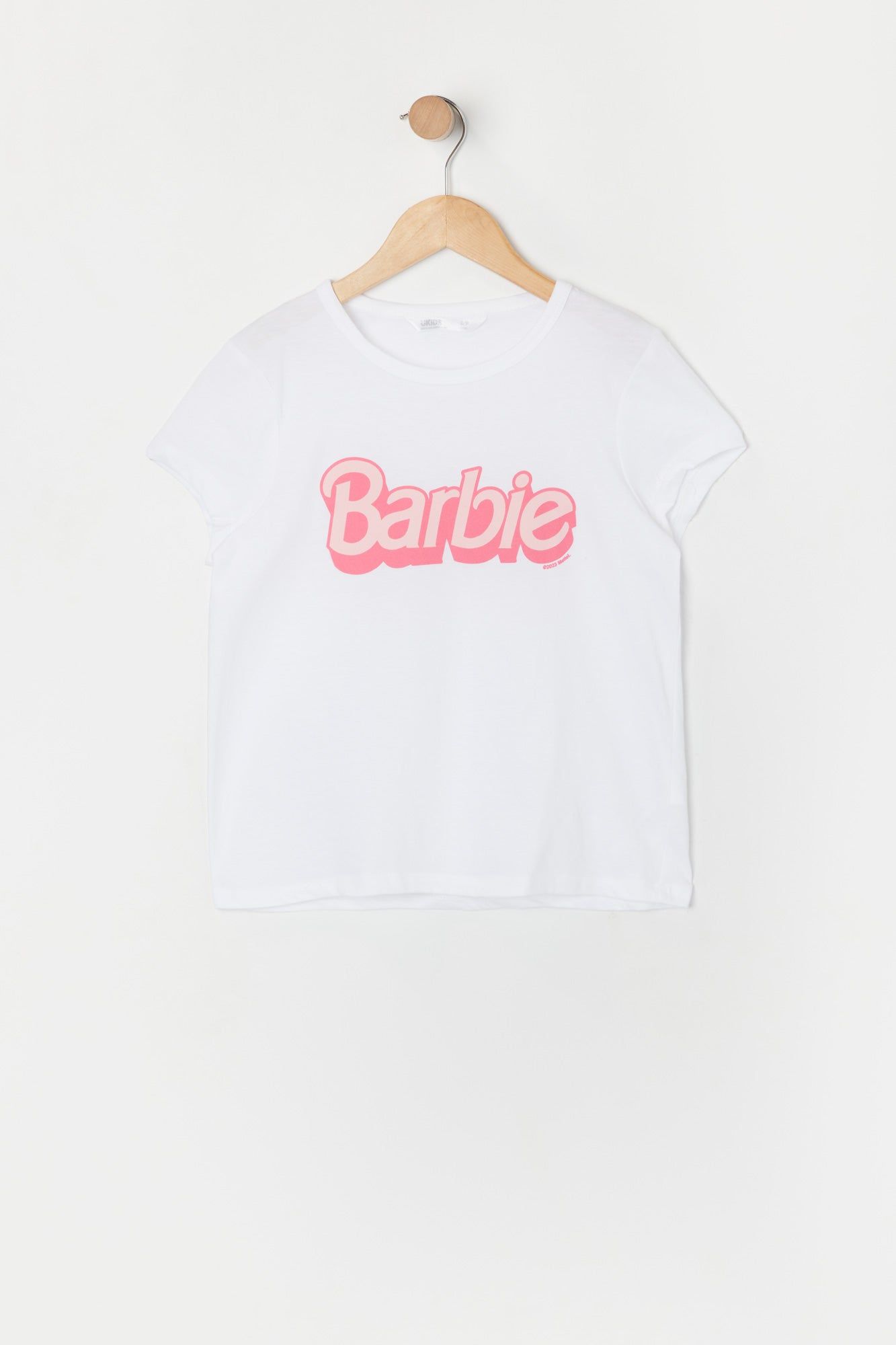 T-shirt blanc avec logo Barbie™ pour fille sold by Urban Planet