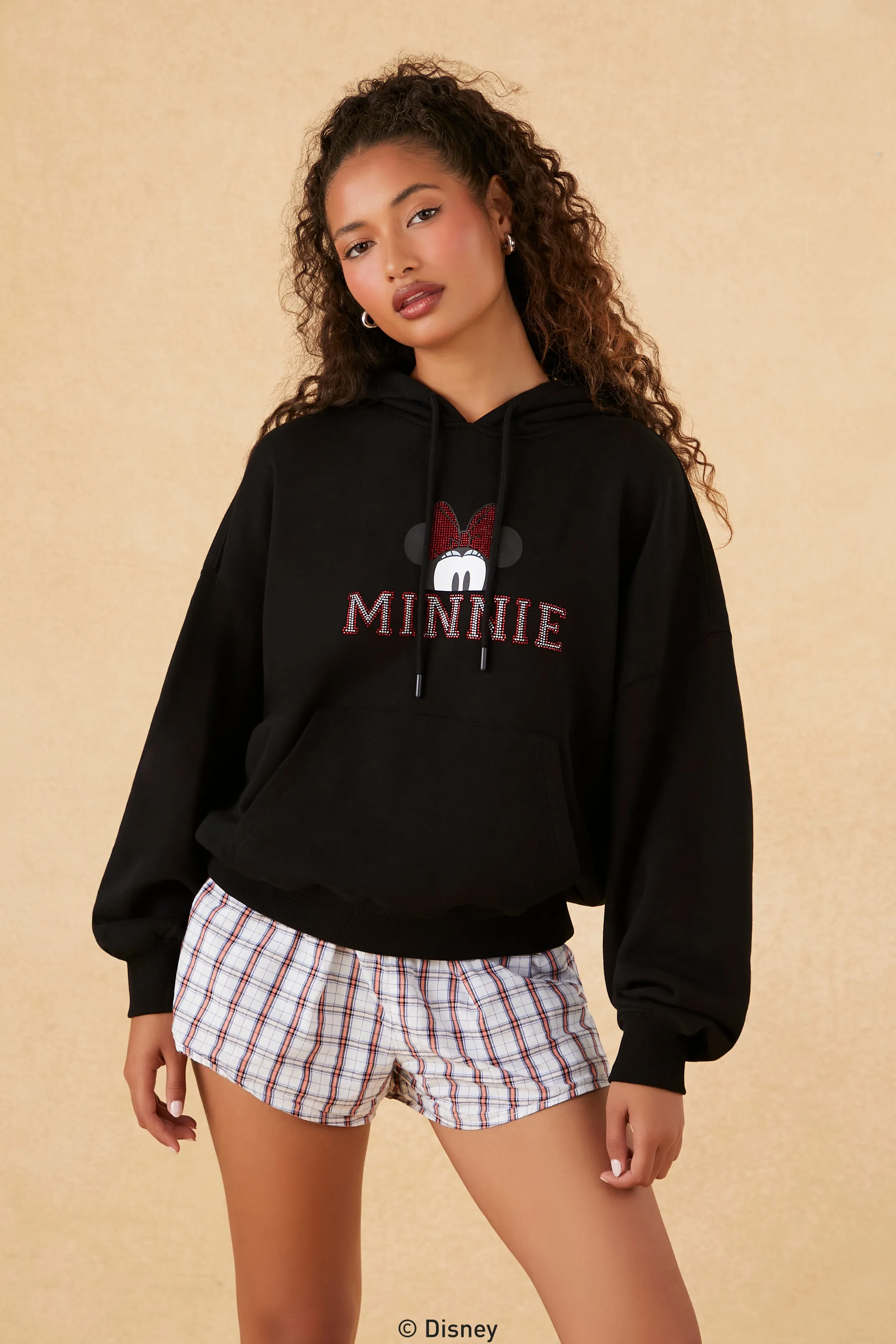 Haut à capuchon avec imprimé Disney Minnie Mouse orné de pierres du Rhin sold by Urban Planet product image thumbnail 4