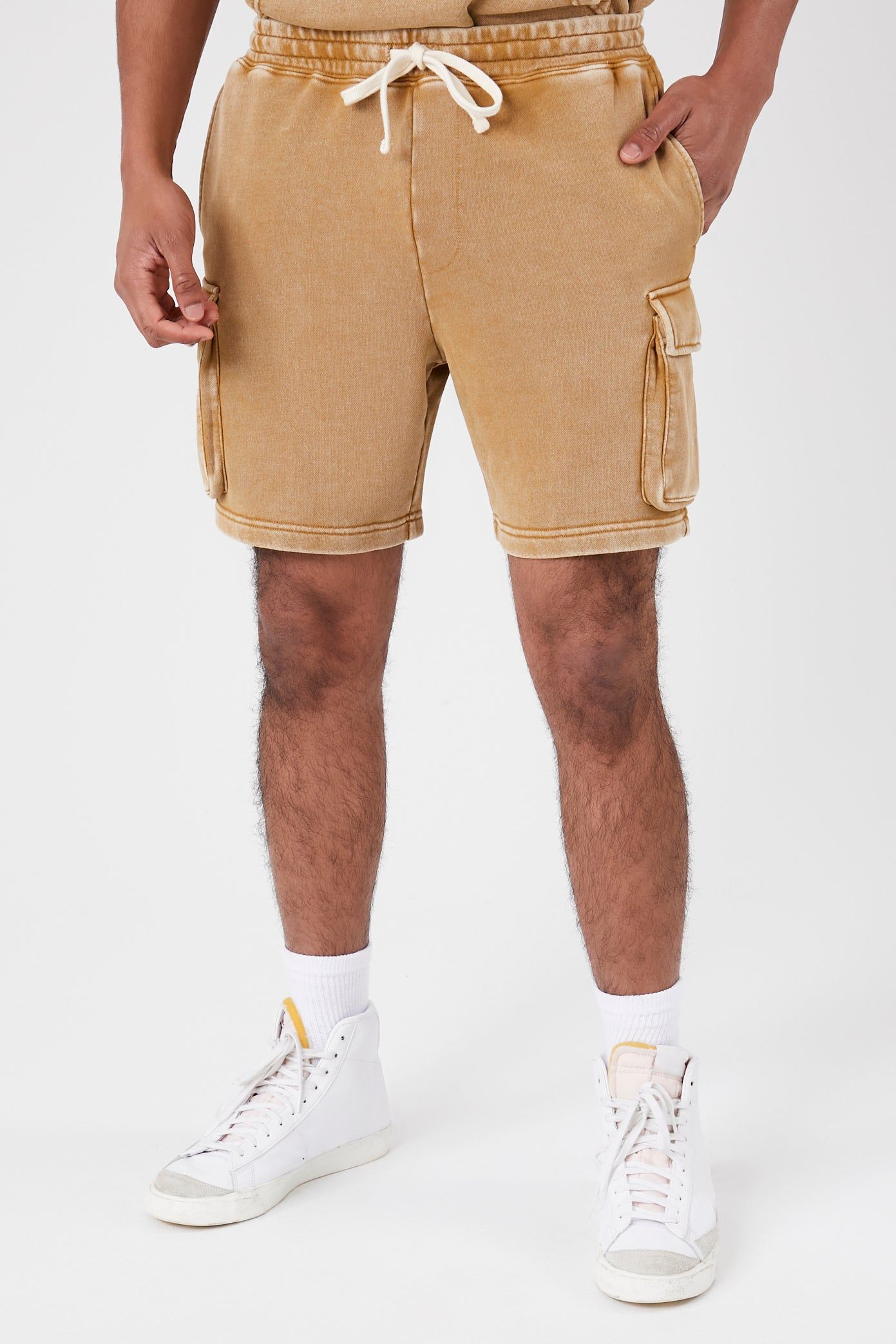 Short cargo à cordon de serrage sold by Urban Planet