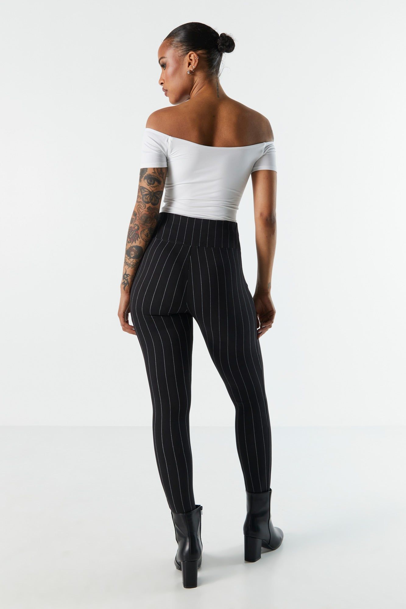 Pinstriped Super Soft Zip Pocket Legging sold by Urban Planet product image thumbnail 3