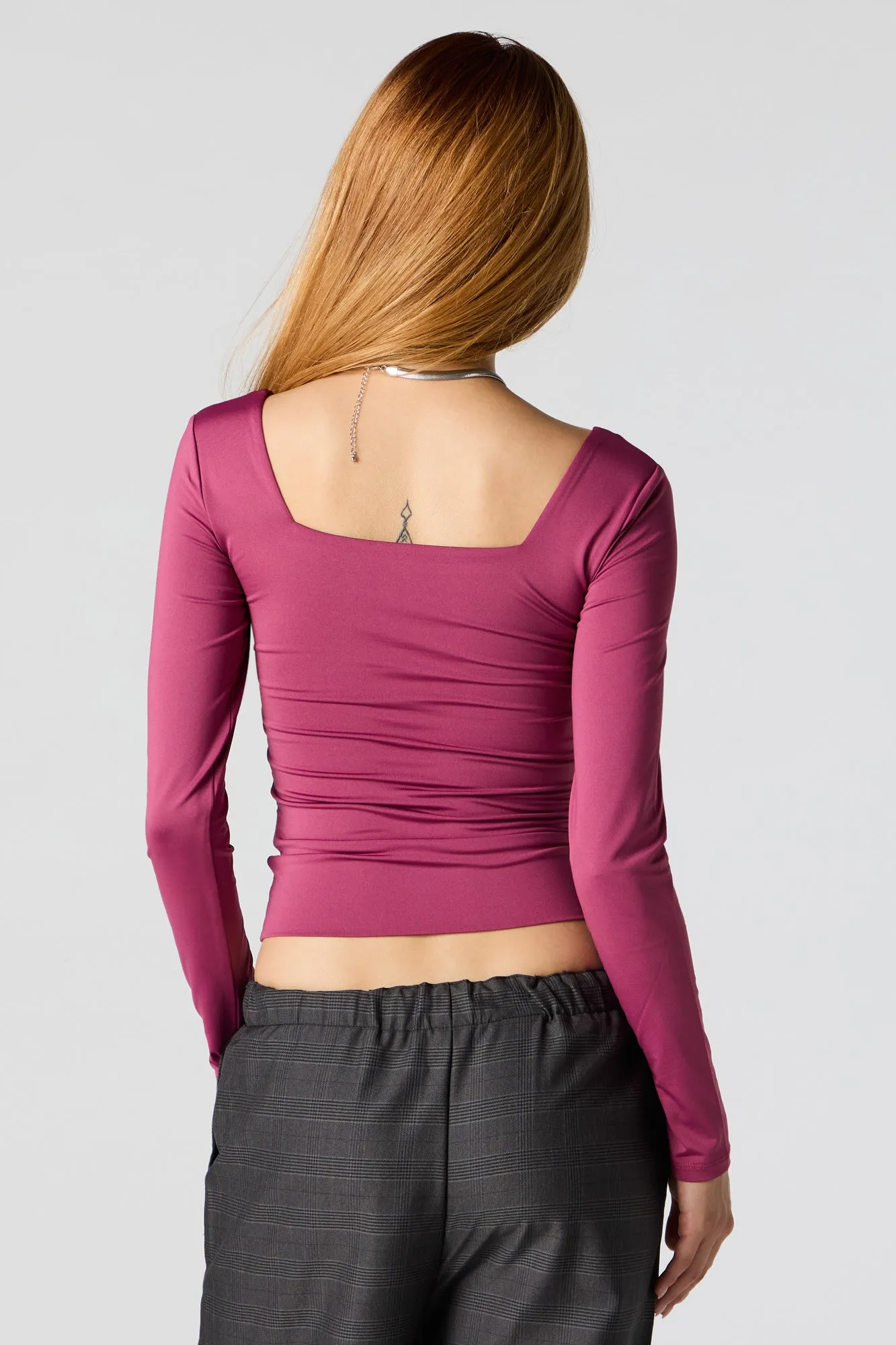 Haut profilé à manches lingues avec encolure carrée sold by Urban Planet product image thumbnail 5