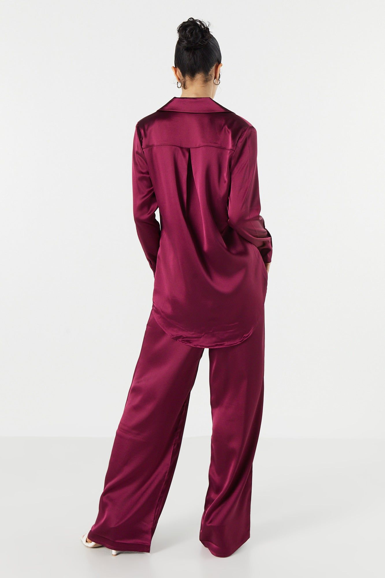 Pantalon à jambe large en satin sold by Urban Planet product image thumbnail 12