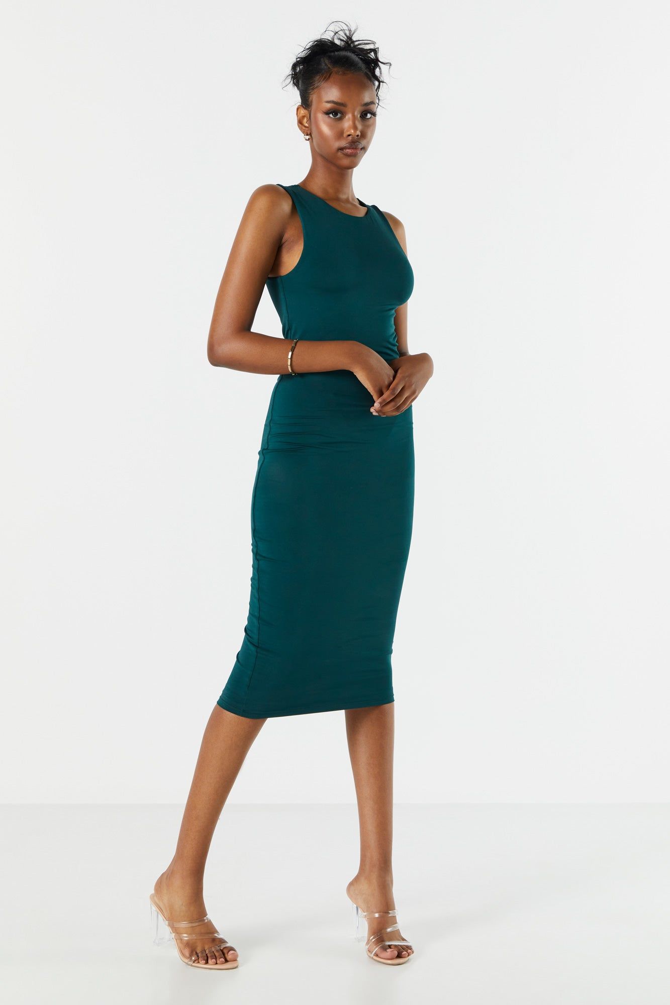 Robe midi profilée à encolure arrondie sold by Urban Planet product image thumbnail 4