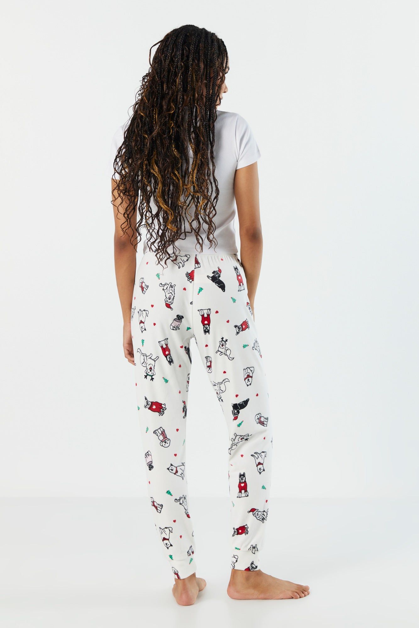Jogger de pyjama de Noël en velours avec motif de chien sold by Urban Planet product image thumbnail 3