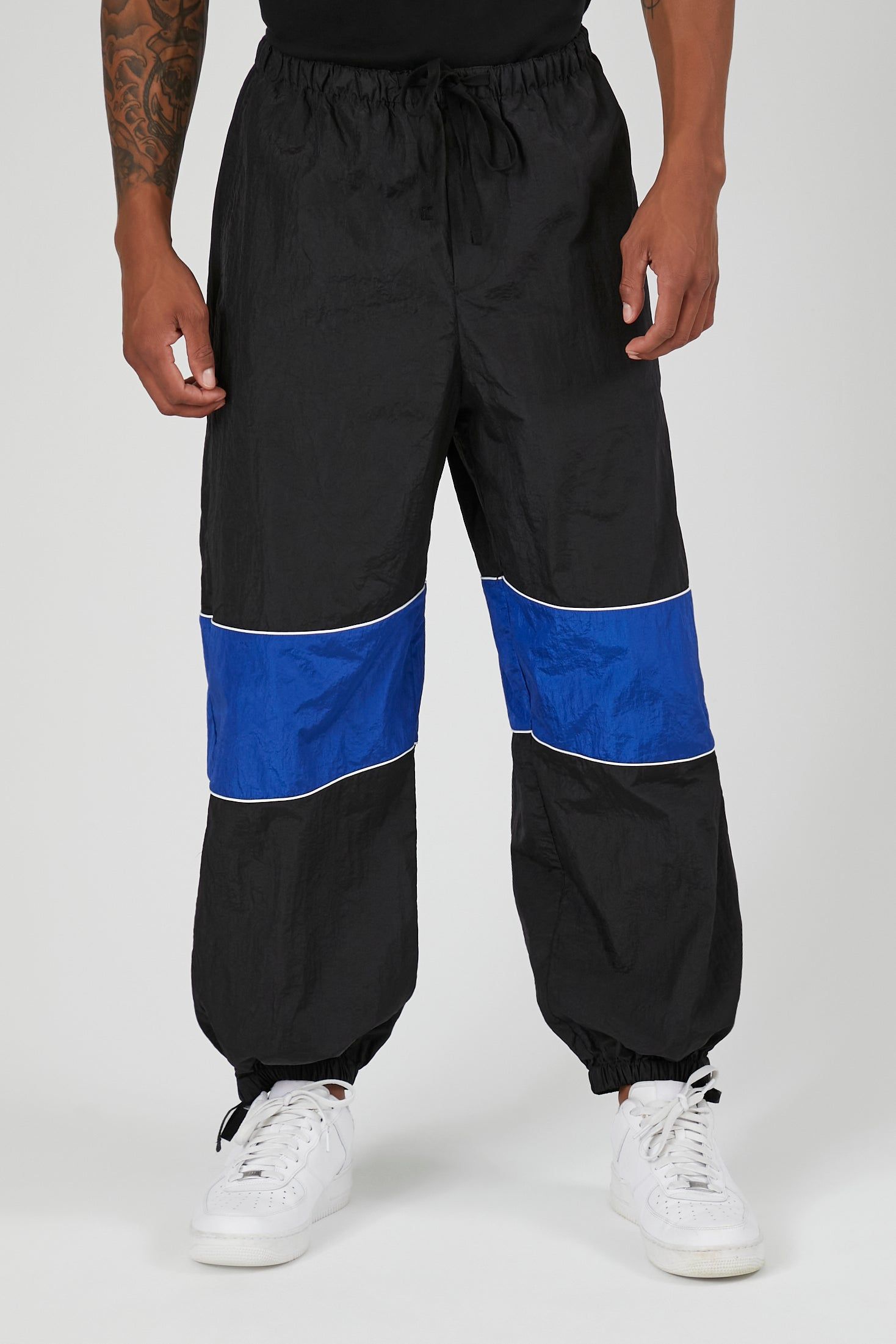 Pantalon parachute rayé sold by Urban Planet product image thumbnail 2