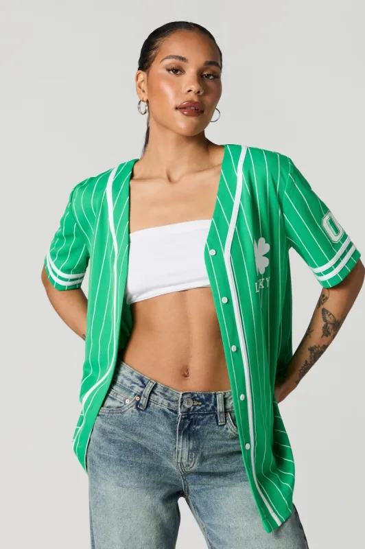 Jersey de baseball à fines rayures vertes avec imprimé St Patrick's Day sold by Urban Planet