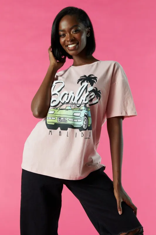 T-shirt coupe garçonne Athlétisme à imprimé Malibu Barbie™ sold by Urban Planet