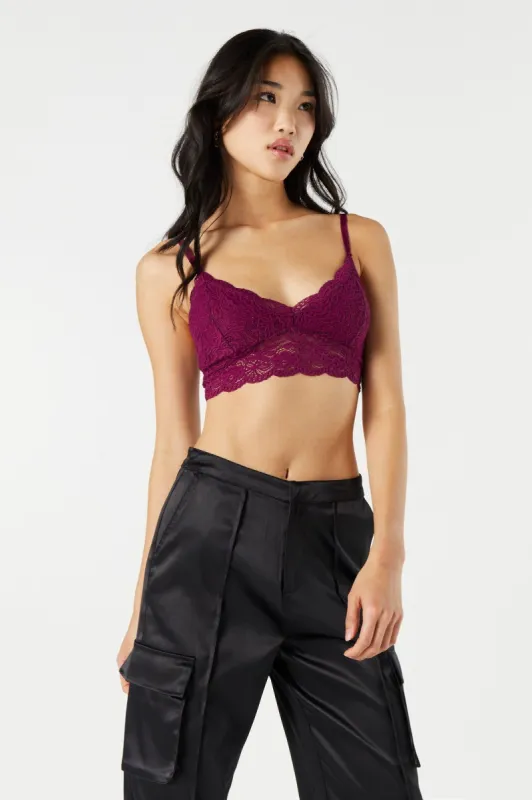 Bralette en dentelle à encolure en V sold by Urban Planet