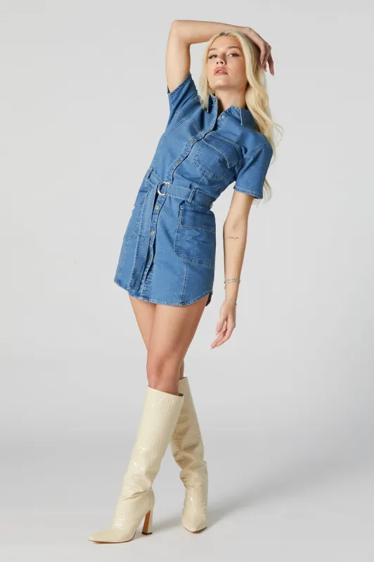 Minirobe boutonnée en bleu denim avec col sold by Urban Planet