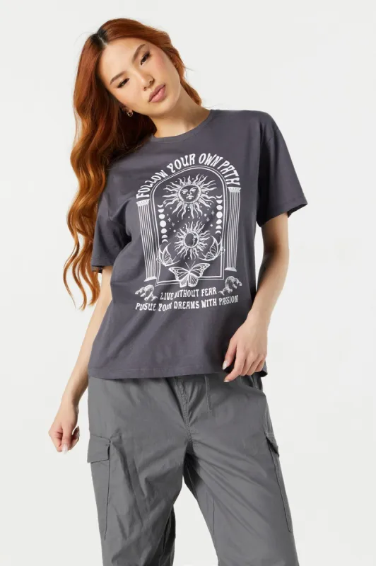 T-shirt à imprimé Follow Your Own Path sold by Urban Planet