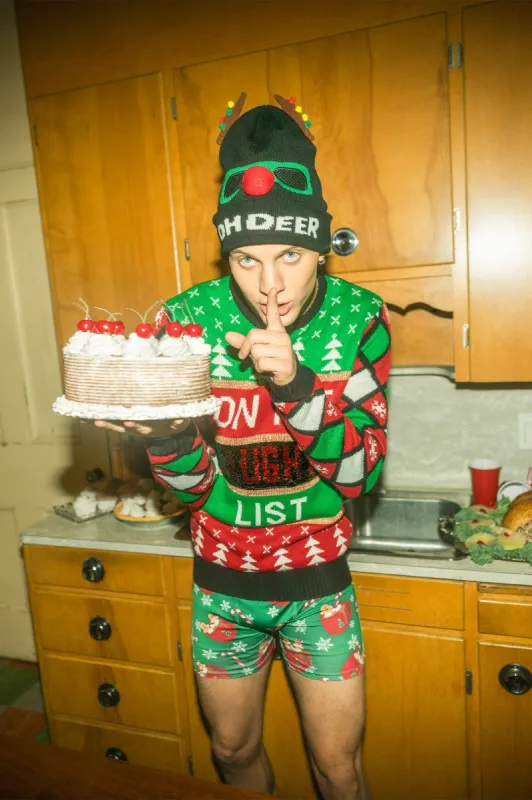 Chandail Hideux Noël à imprimé Naughty List made by Urban Planet