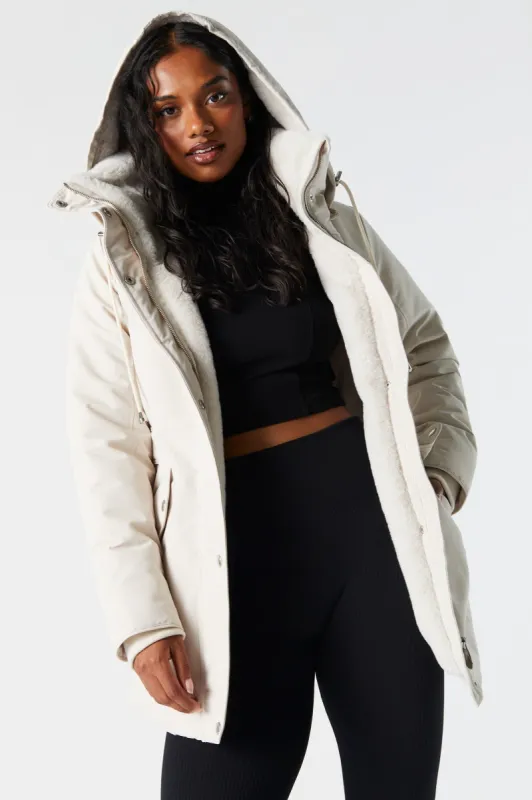 Blouson doublé de similifourrure sold by Urban Planet
