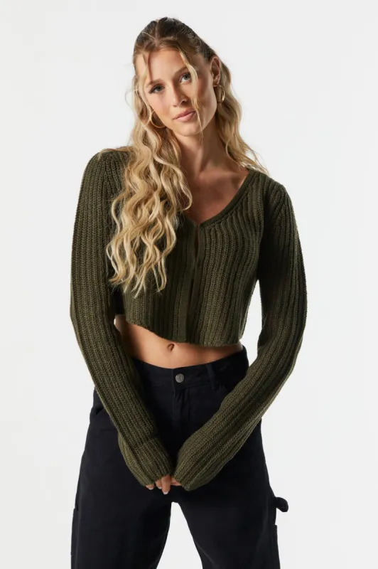 Chandail boutonné en tricot sold by Urban Planet