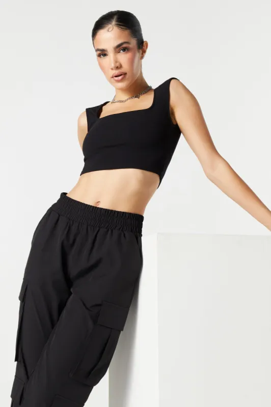 Pantalon de jogging cargo coupe-vent sold by Urban Planet