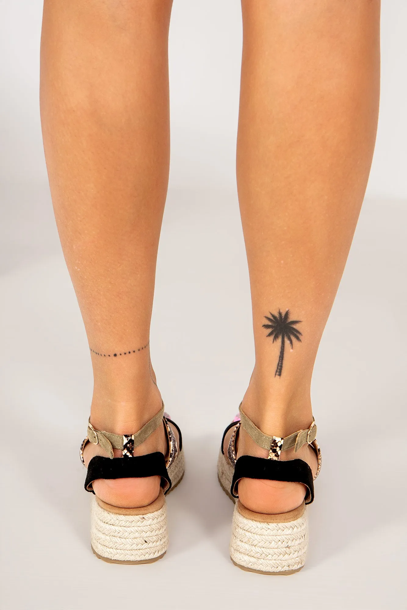 Donna Black Suedette Sandals sold by Va Va Voom product image thumbnail 3