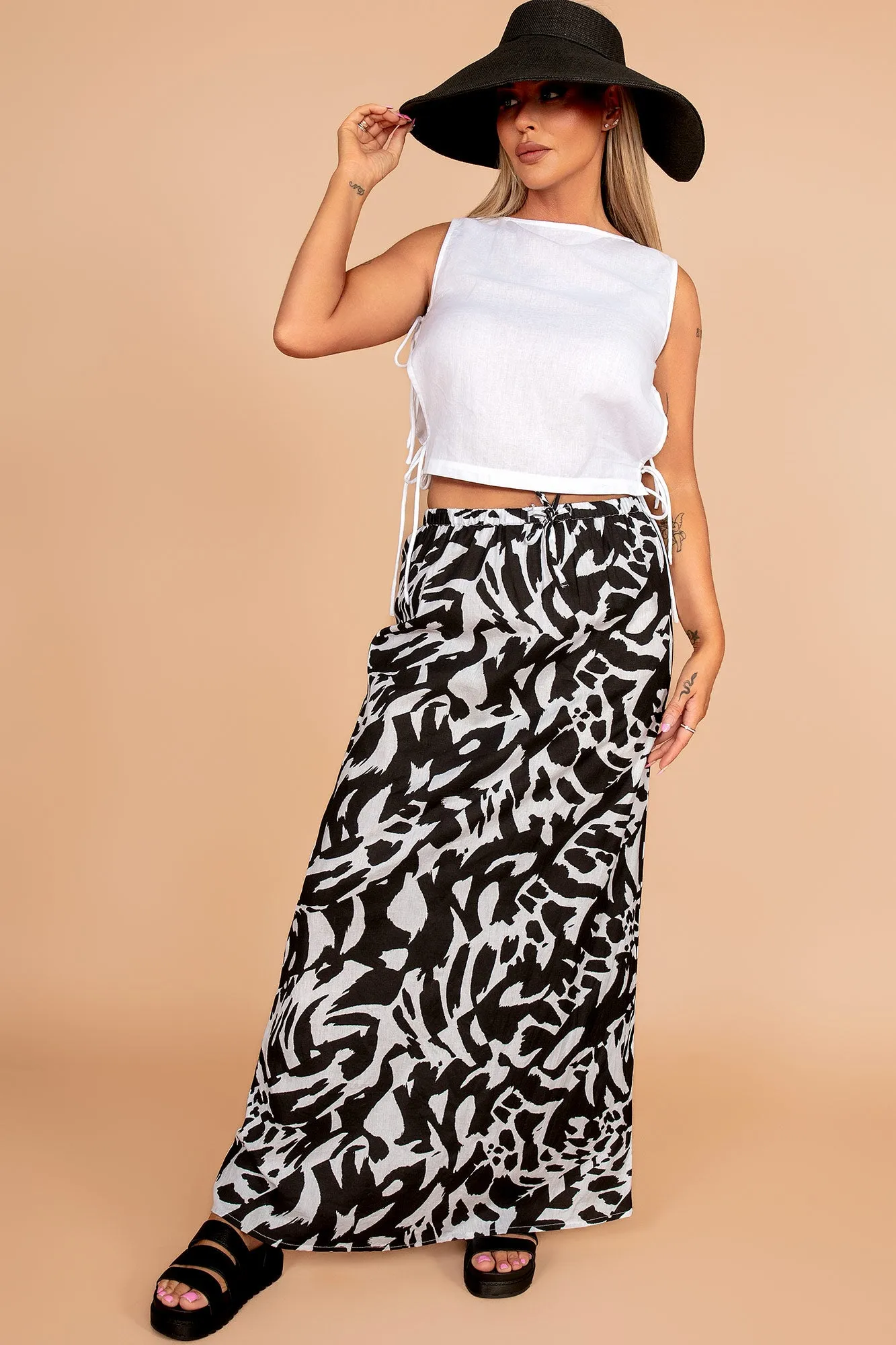 Agatha Monochrome Linen Skirt sold by Va Va Voom product image thumbnail 4