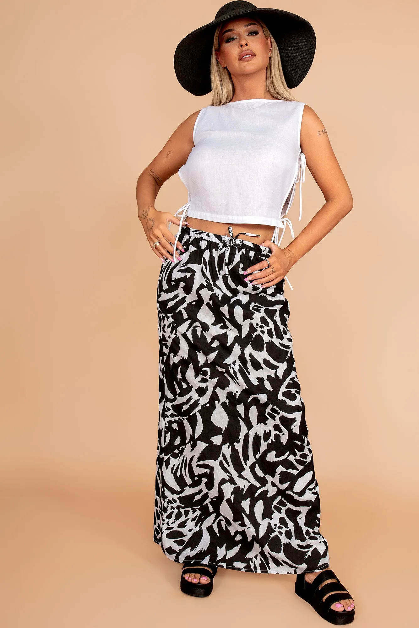 Agatha Monochrome Linen Skirt sold by Va Va Voom product image thumbnail 3
