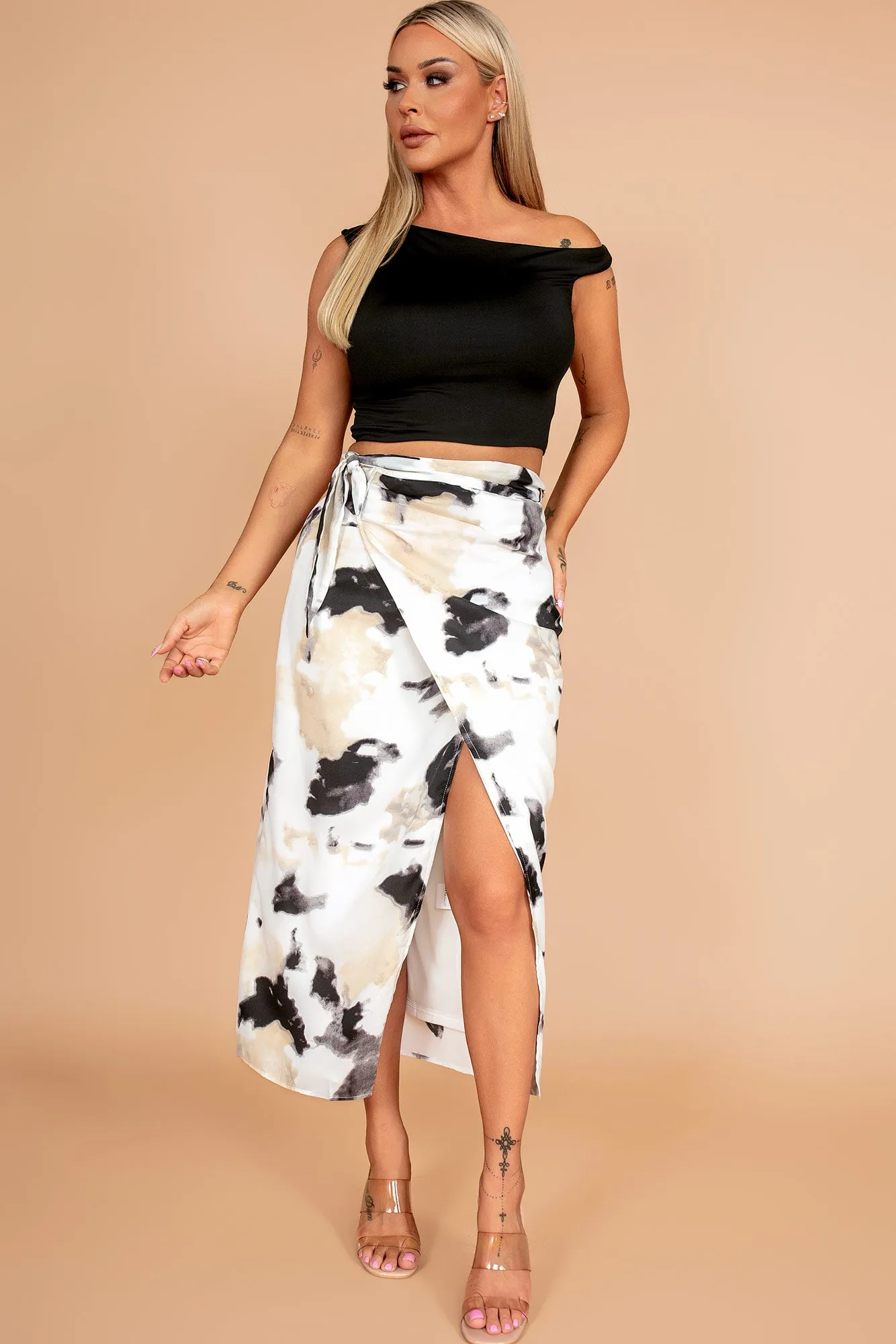 Girl In Mind Noreen White Print Skirt sold by Va Va Voom