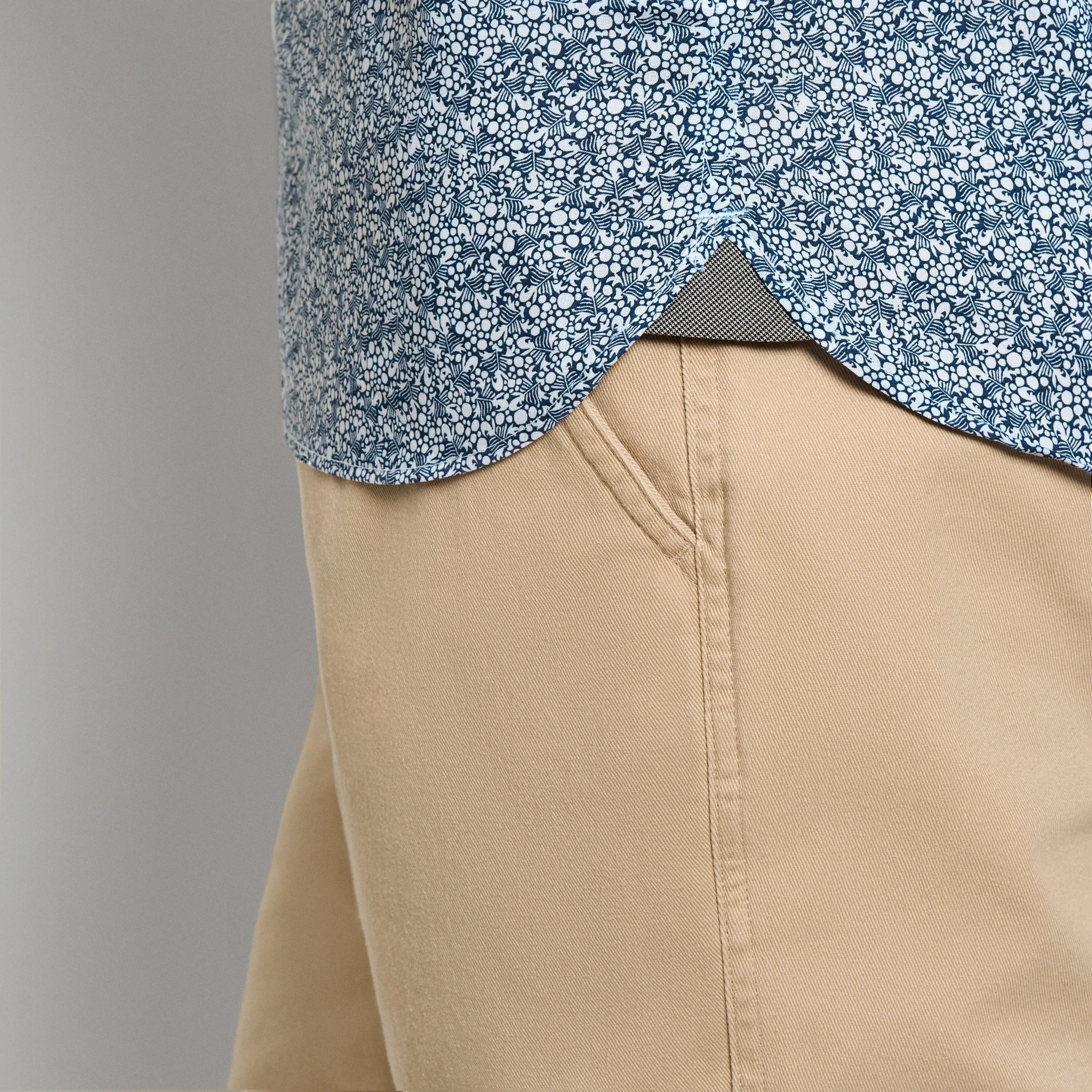 Folsen Short Sleeve Stain Shield Shirt Abstract Print - Slim Fit sold by Van Heusen product image thumbnail 4