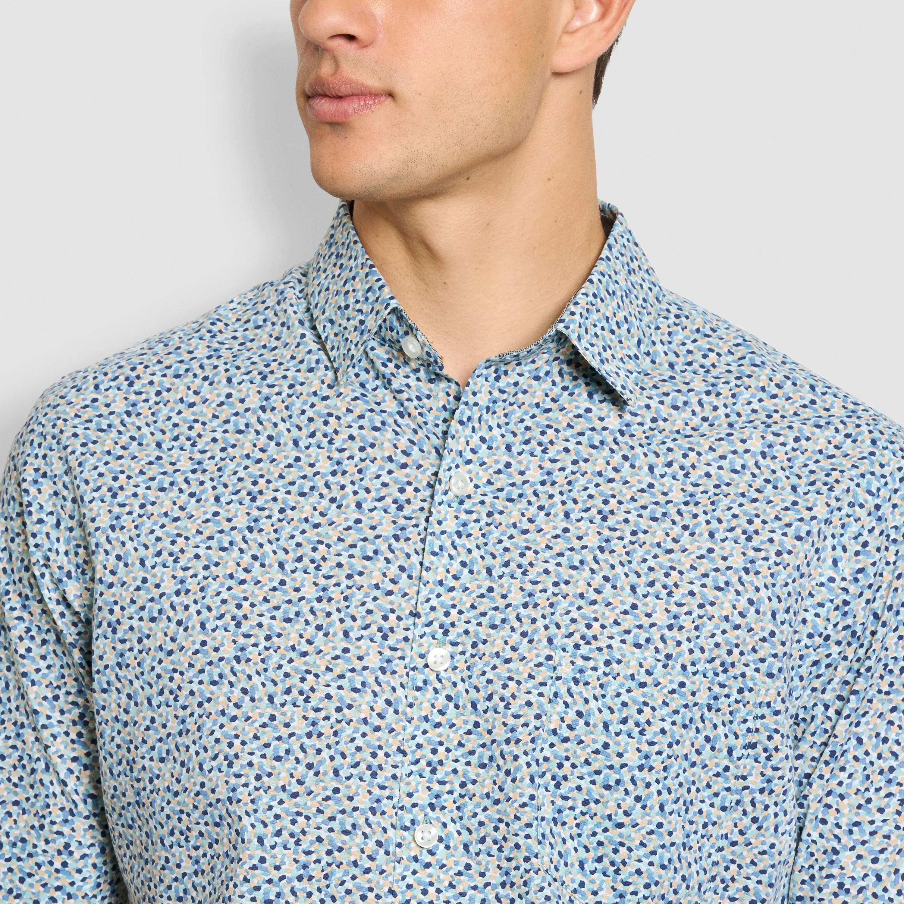 Folsen Short Sleeve Stain Shield Painterly Print - Slim Fit sold by Van Heusen product image thumbnail 3