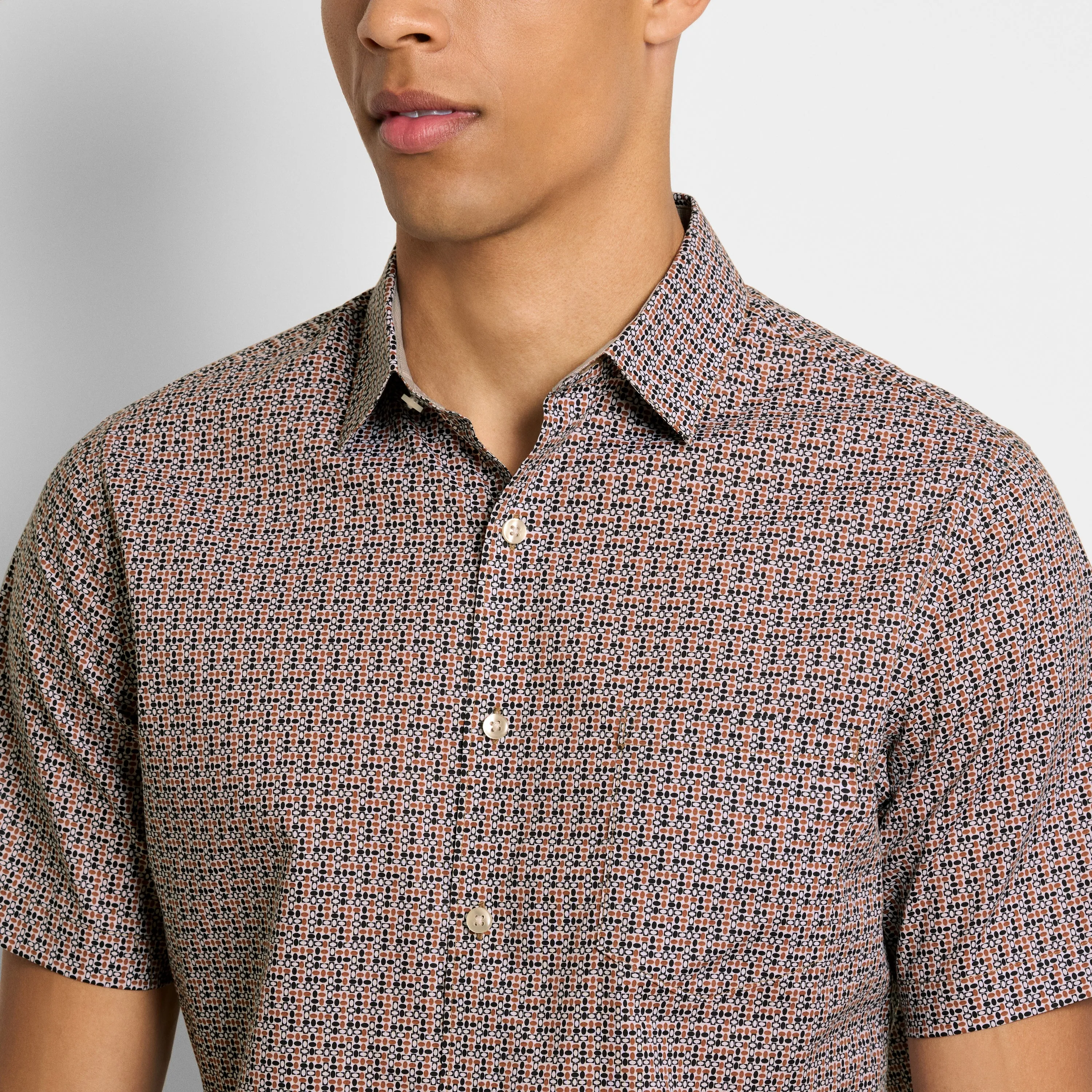 Folsen Short Sleeve Stain Shield Pavers Print Shirt - Slim Fit sold by Van Heusen product image thumbnail 3